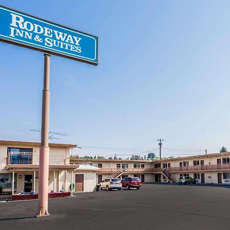Rodeway Inn & Suites Omak - Okanogan Екстериор снимка