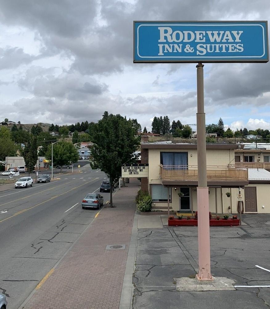 Rodeway Inn & Suites Omak - Okanogan Екстериор снимка