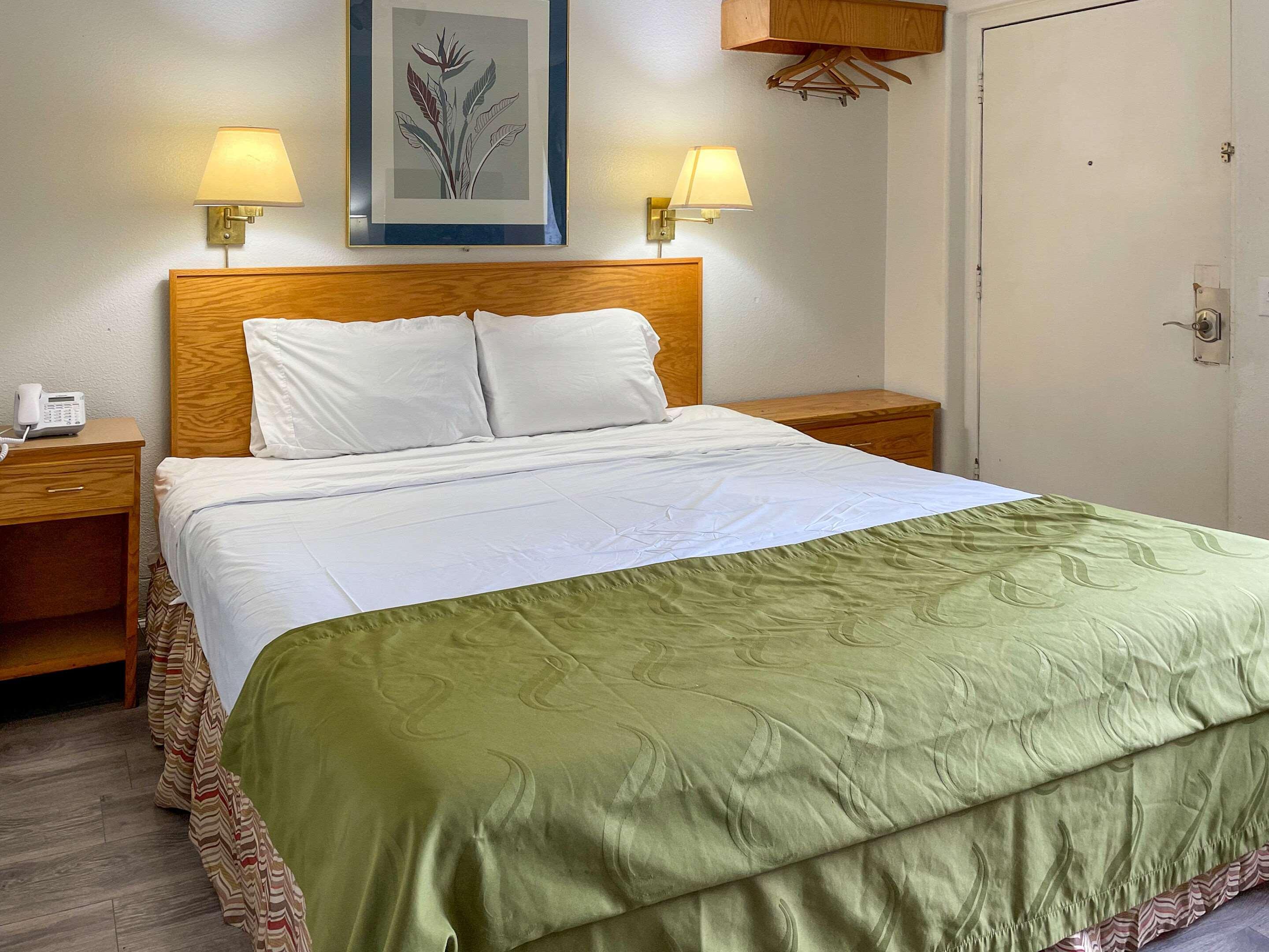 Rodeway Inn & Suites Omak - Okanogan Екстериор снимка