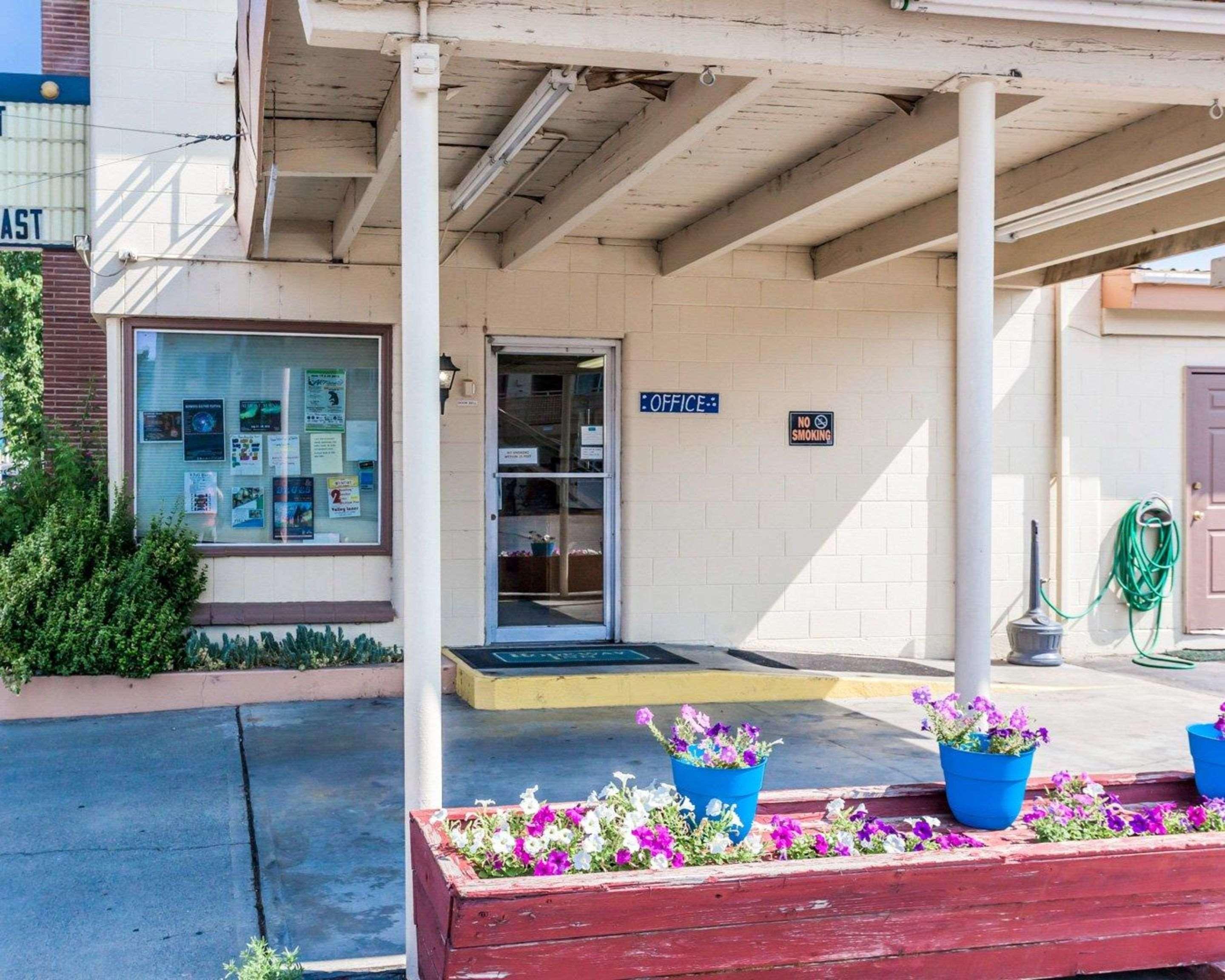 Rodeway Inn & Suites Omak - Okanogan Екстериор снимка
