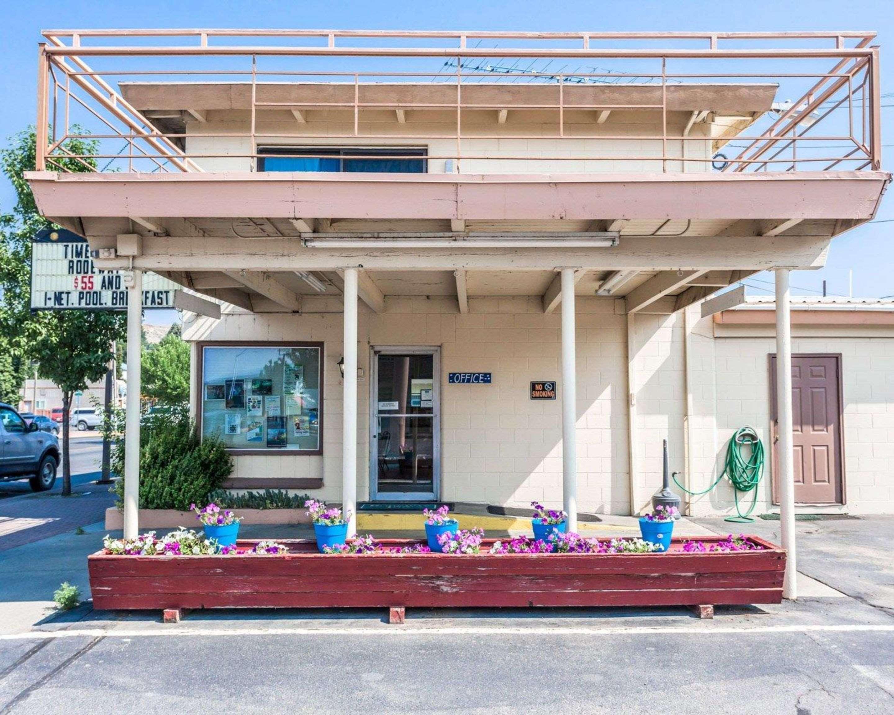 Rodeway Inn & Suites Omak - Okanogan Екстериор снимка